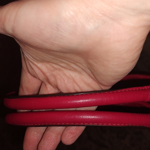 Coach Ashley (2013) Gathered Leather shoulder bag in Rasberry PreLoved - Picture 16 of 16